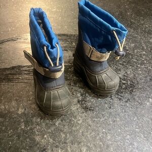 Columbia Kids Snow Boots